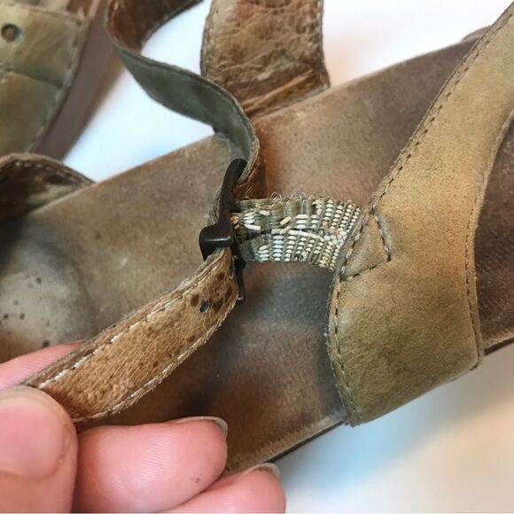 Dansko Sissy Strappy Clog Heeled Sandals in Tan Leather (38) - Picture 4 of 11